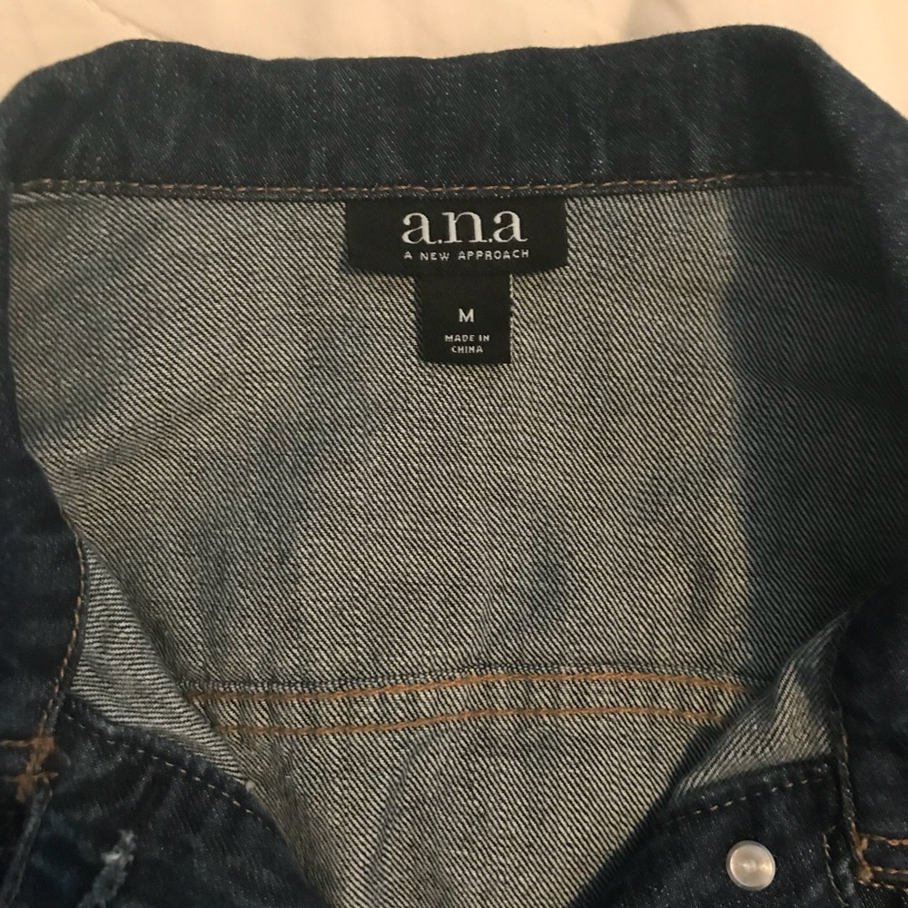 Cropped denim jacket - Picture 5 of 5